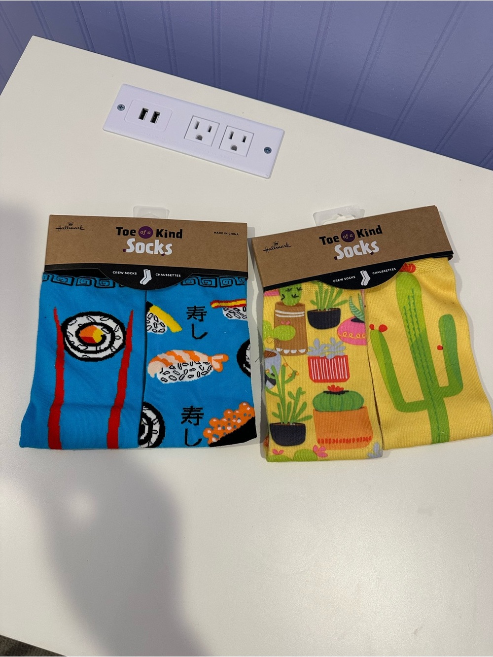 Hallmark Toe Kind Socks - Blue Sushi & Yellow Cactus Crew Socks